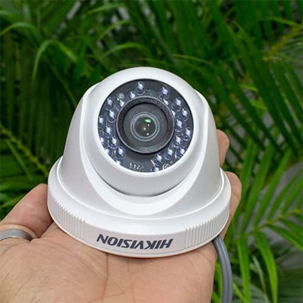 bo-camera-20-mat-hikvision-2mp-tinh-te-600x600
