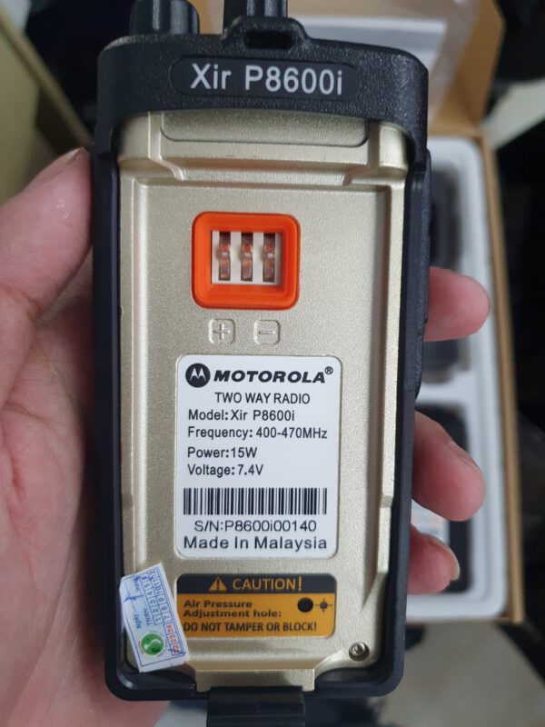 Motorola-Xir-P8600i-02-600x800