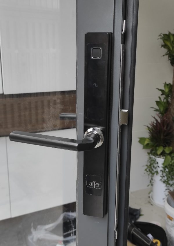 Laffer-XF18-10-e1703688267819